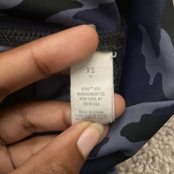 Aerie blue camo no middle seam fitted leggings - Picture 5 of 7